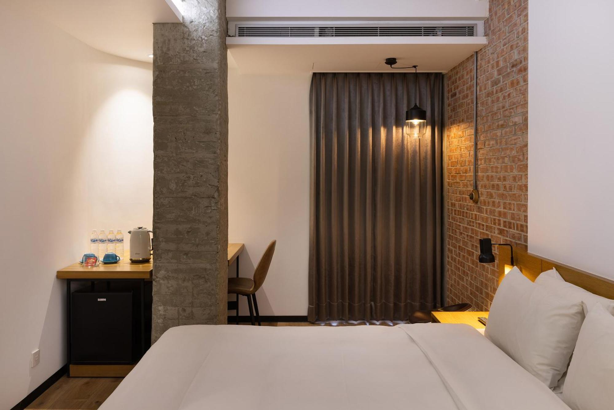 Bluesky Hotel Тайчжун Экстерьер фото